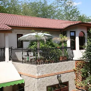 *** Bed & Breakfast Garden And Romania